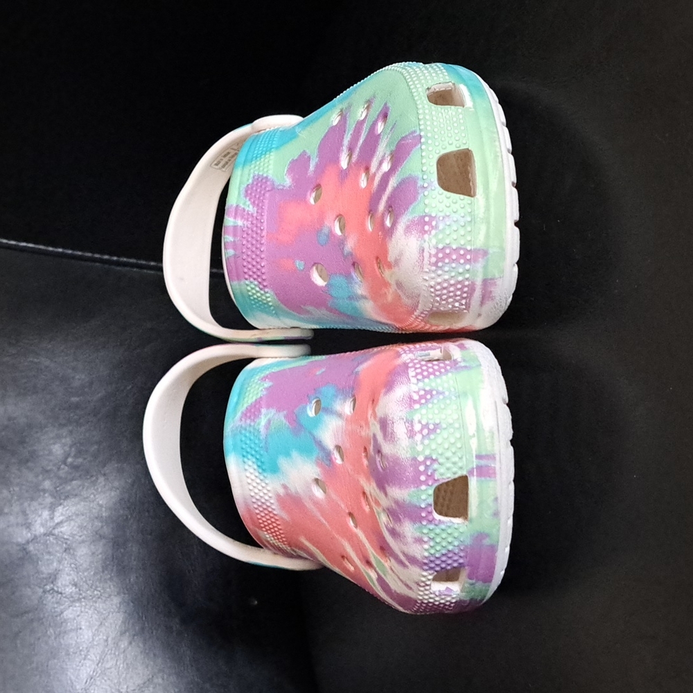 Juniors crocs size 3